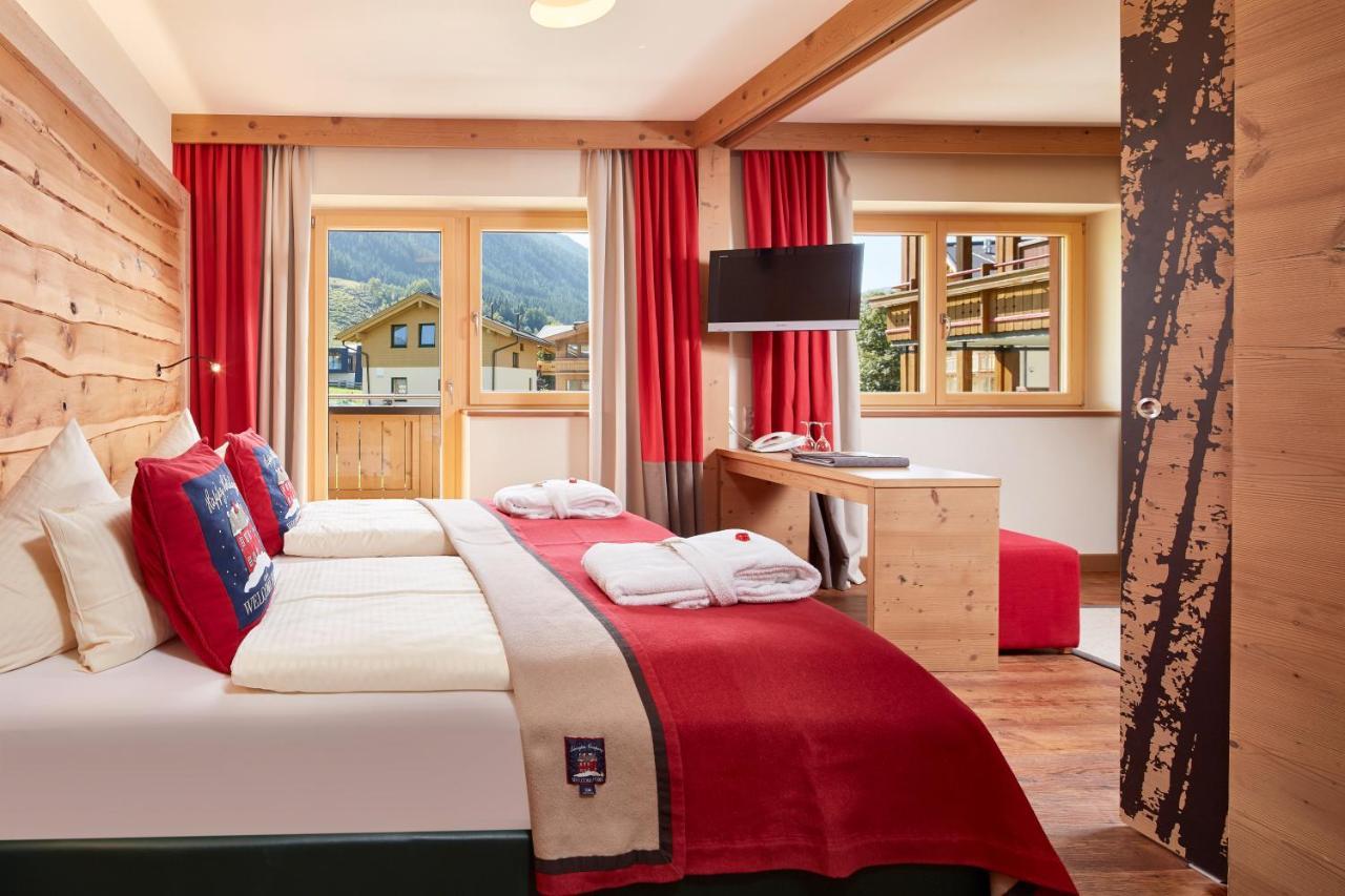 Hotel Hasenauer 4 Sterne Superior Saalbach-Hinterglemm Exterior photo
