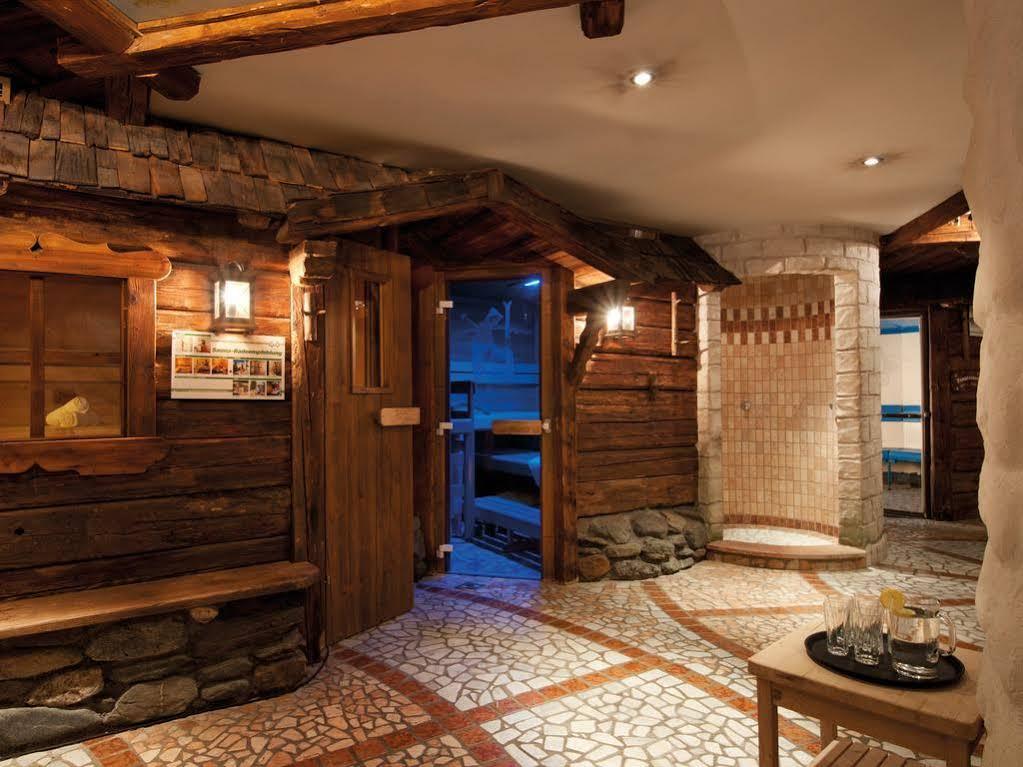 Hotel Hasenauer 4 Sterne Superior Saalbach-Hinterglemm Exterior photo