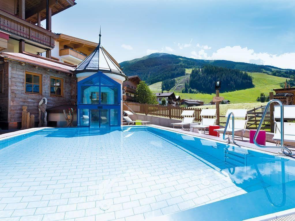 Hotel Hasenauer 4 Sterne Superior Saalbach-Hinterglemm Exterior photo
