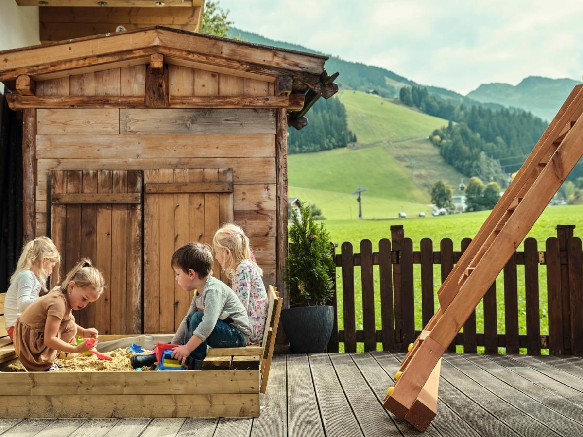 Hotel Hasenauer 4 Sterne Superior Saalbach-Hinterglemm Exterior photo