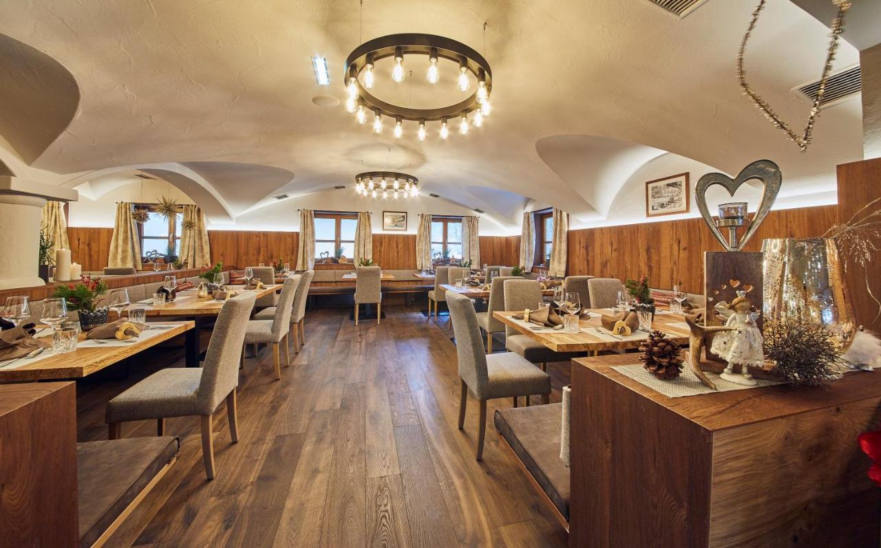 Hotel Hasenauer 4 Sterne Superior Saalbach-Hinterglemm Exterior photo