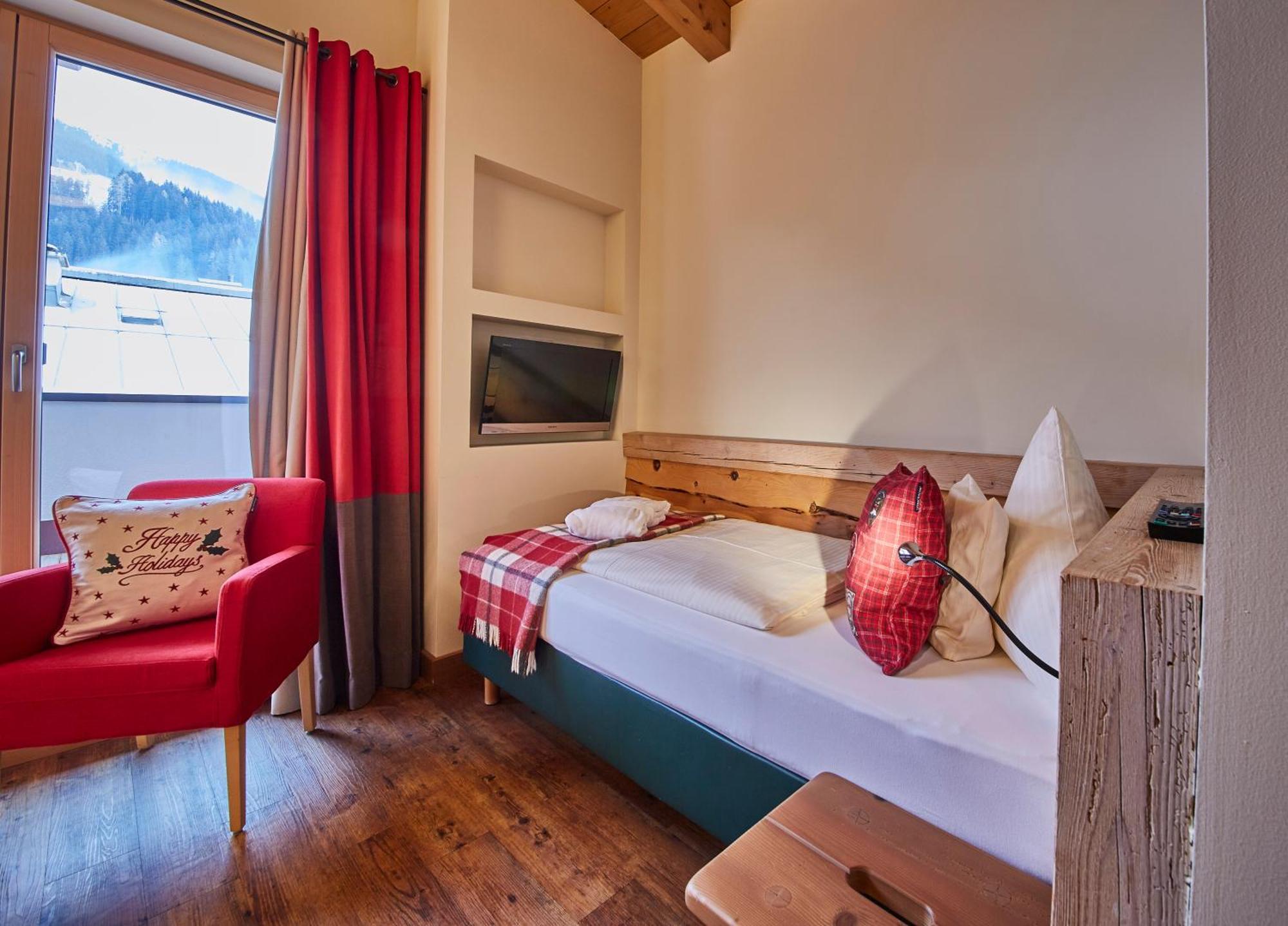 Hotel Hasenauer 4 Sterne Superior Saalbach-Hinterglemm Room photo