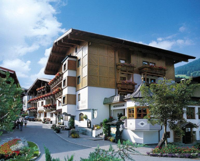 Hotel Hasenauer 4 Sterne Superior Saalbach-Hinterglemm Exterior photo